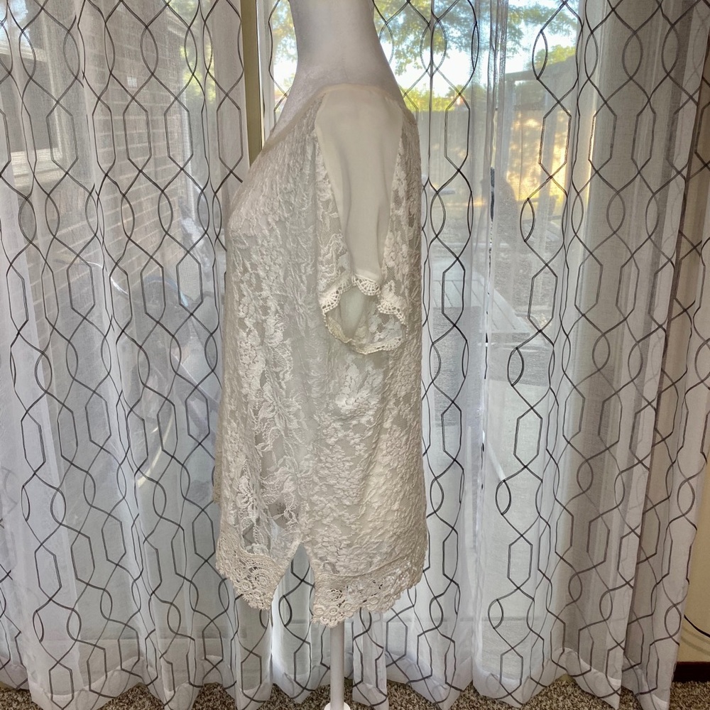 Miss Me Lace And Crochet Top Size Large - Picture 3 of 6